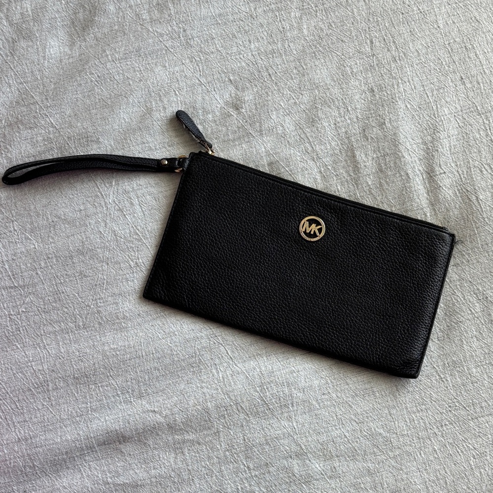 Black Michael Kors Wristlet